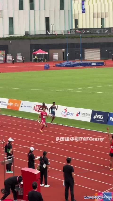 U20男人田径致力于破赛会记载夺冠